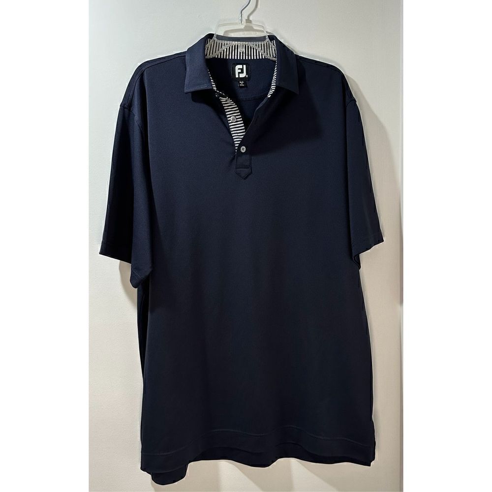 FootJoy men’s black short sleeve polo shirt 3/4 button up size XL.  #33-0837